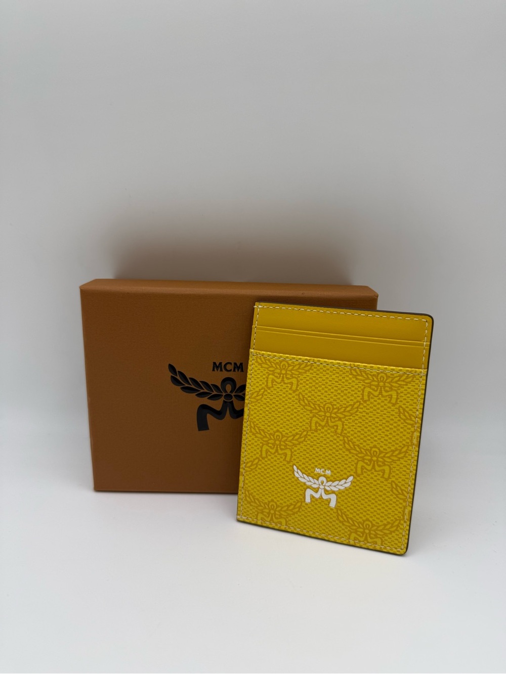 MCM HIMMEL CARD CASE IN LAURETOS LEMON GOLD - Picture 4 of 11
